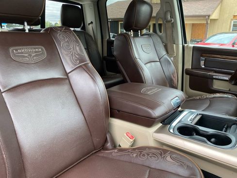 Used 2018 RAM 2500 Longhorn AWD/4WD image 17