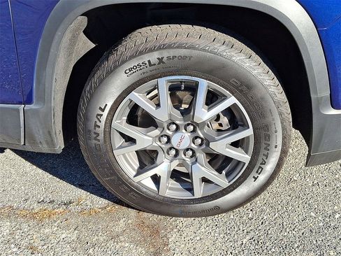 Certified 2023 GMC Acadia SLE w/ Driver Convenience Package image 27