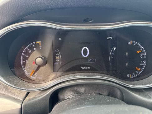 Used 2020 Jeep Grand Cherokee Limited AWD/4WD image 18