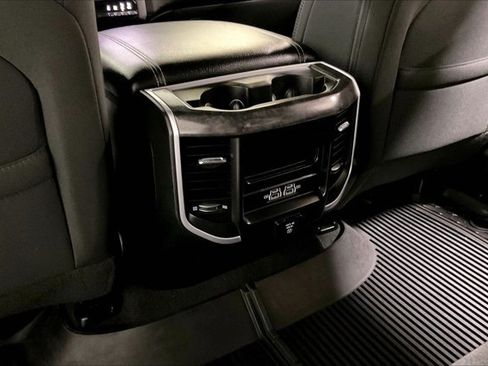 Used 2022 RAM 1500 Big Horn AWD/4WD image 34