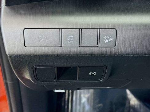 Used 2025 Hyundai Kona SEL AWD/4WD image 10
