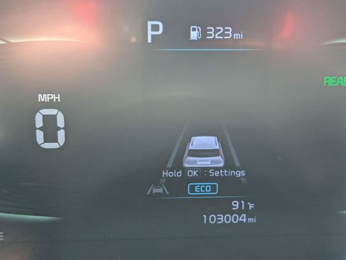 Used 2023 Kia Niro LX image 19