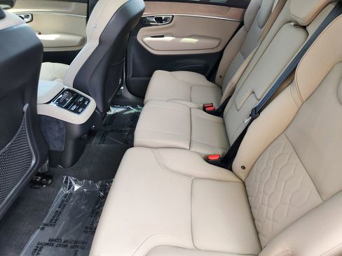 New 2026 Volvo XC90 B6 Plus w/ Protection Package Premier AWD/4WD image 19