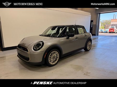 Used 2025 MINI Cooper S image 1