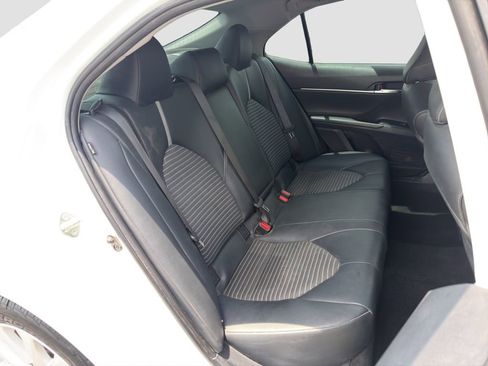 Used 2019 Toyota Camry SE FWD image 30