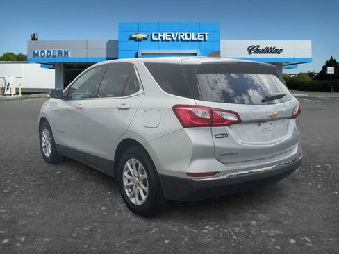 Used 2019 Chevrolet Equinox LT FWD image 3