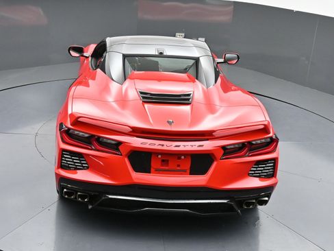 Used 2021 Chevrolet Corvette 2LT w/ Z51 Performance Package image 34