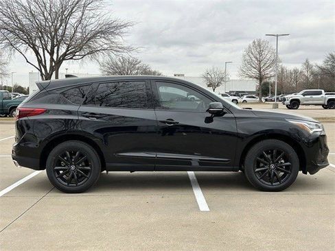 New 2026 Acura RDX SH-AWD image 3