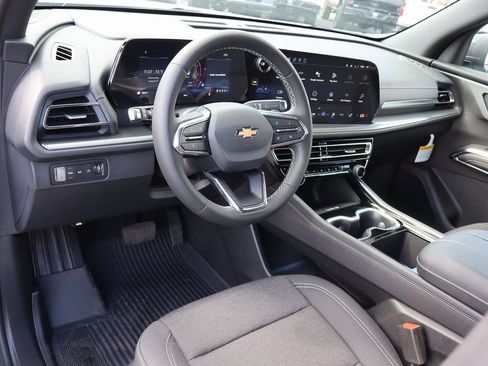 New 2026 Chevrolet Traverse LT w/ LPO, Floor Liner Package image 5