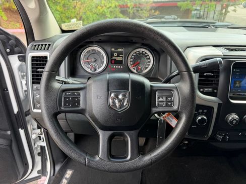 Used 2016 RAM 2500 SLT AWD/4WD image 18
