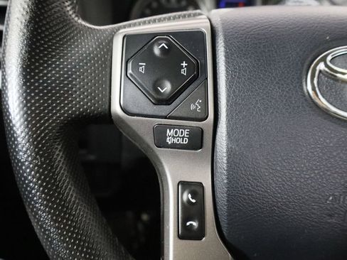 Used 2016 Toyota Tacoma SR5 image 19