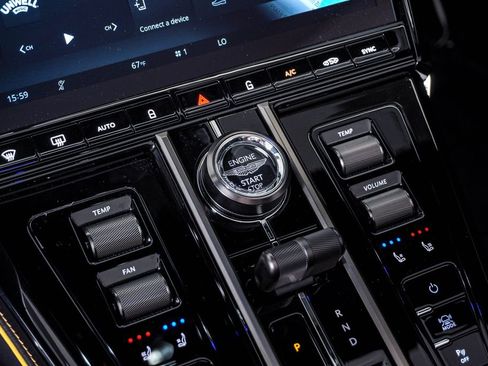 New 2026 Aston Martin V8 Vantage S image 32