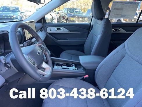 New 2026 Ford Explorer Active image 7