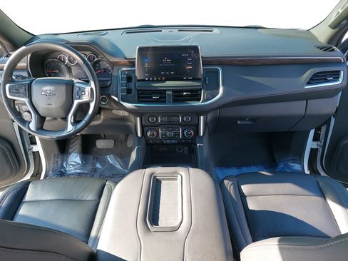 Used 2021 Chevrolet Suburban Z71 w/ Rear Media and Nav Package image 9