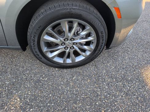 Used 2023 Buick Enclave Avenir w/ Avenir Technology Package image 9