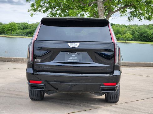 Used 2024 Cadillac Escalade Sport Platinum w/ LPO, ONYX Package AWD/4WD image 33