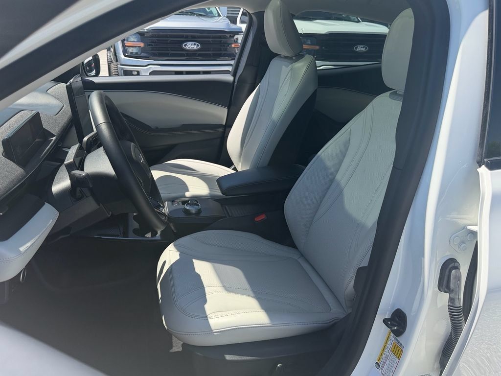 Used 2023 Ford Mustang Mach-E Premium RWD image 10