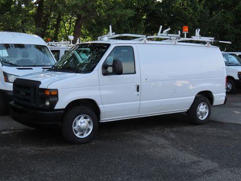 Used 2012 Ford E-150 and Econoline 150 RWD image 2