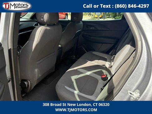 Used 2021 Chevrolet TrailBlazer LS image 11
