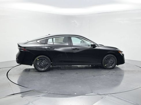 New 2027 Nissan Sentra SV w/ SV Convenience Package FWD image 4