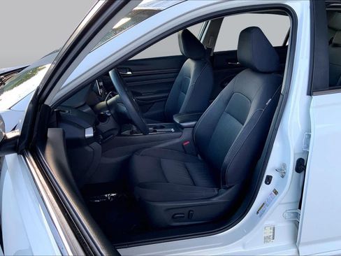 Used 2019 Nissan Altima 2.5 S FWD image 8