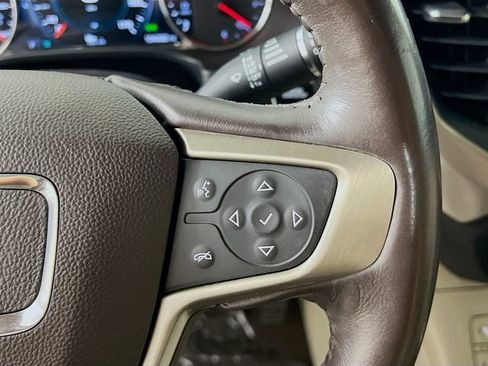 Used 2017 GMC Acadia Denali w/ Technology Package AWD/4WD image 35