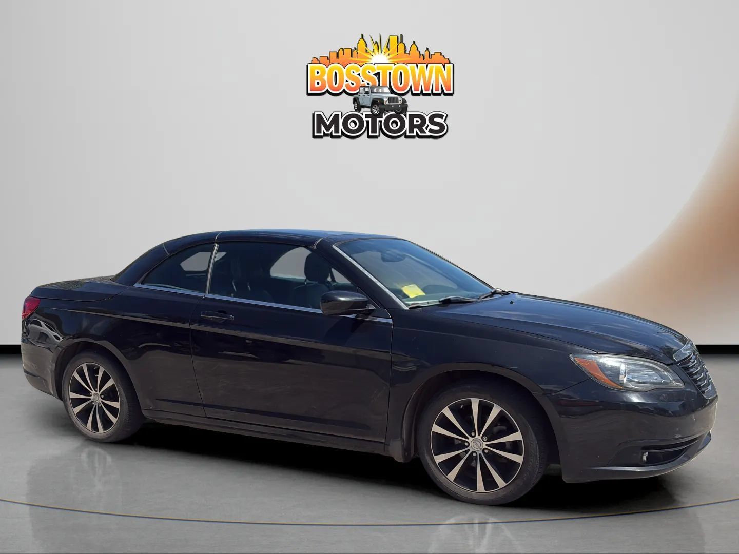 Used 2013 Chrysler 200 S FWD image 10