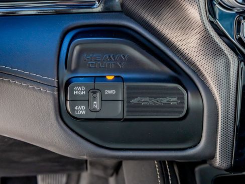 Used 2024 RAM 2500 Limited image 24