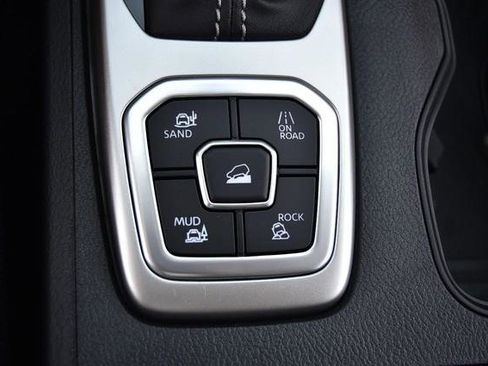 New 2026 Nissan Frontier SV w/ SV Convenience Package image 19