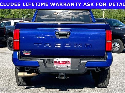 Used 2024 Toyota Tacoma SR5 AWD/4WD image 4