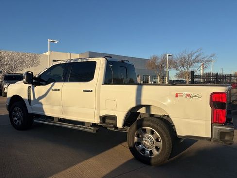 Used 2024 Ford F250 Lariat w/ Chrome Package image 8