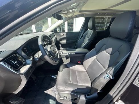 Used 2025 Volvo XC60 B5 Core w/ Protection Package Premier AWD/4WD image 21