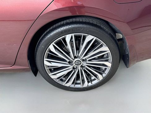 Used 2023 Nissan Altima 2.5 SL FWD image 30