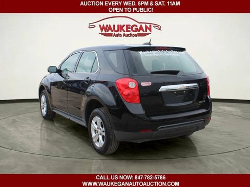 Used 2015 Chevrolet Equinox LS FWD image 3