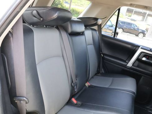 Used 2018 Toyota 4Runner SR5 Premium AWD/4WD image 12