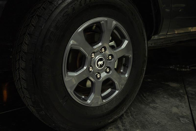 Used 2024 Ford Bronco Big Bend AWD/4WD image 3