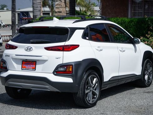 Used 2021 Hyundai Kona Limited FWD image 9
