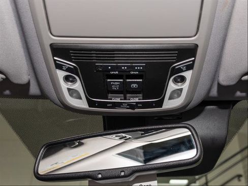 Used 2018 Honda Pilot Elite image 14