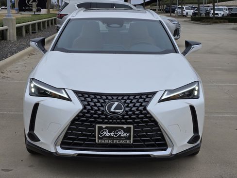 Used 2025 Lexus UX 300h FWD image 11