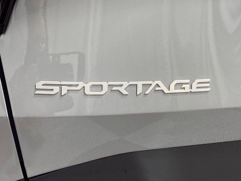 New 2026 Kia Sportage EX w/ EX Panorama Roof Package FWD image 32