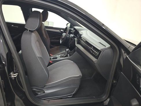 Used 2025 Volkswagen Jetta Sport FWD image 6