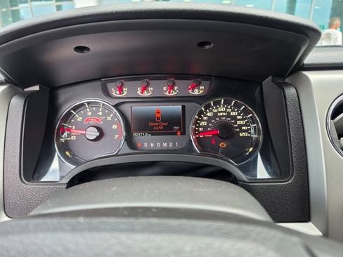 Used 2014 Ford F150 FX4 w/ Equipment Group 402A Luxury AWD/4WD image 15