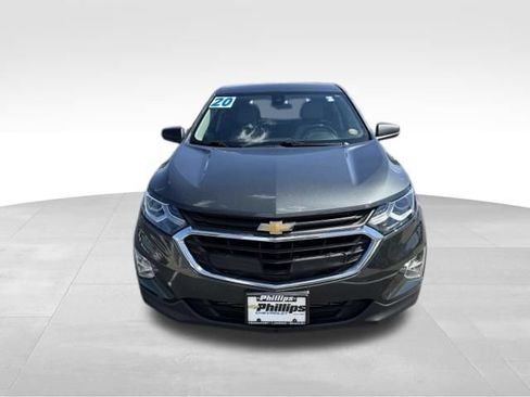 Used 2020 Chevrolet Equinox LS w/ LS Convenience Package FWD image 2