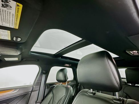 Used 2017 Lincoln MKC Select w/ Select Plus Package image 24