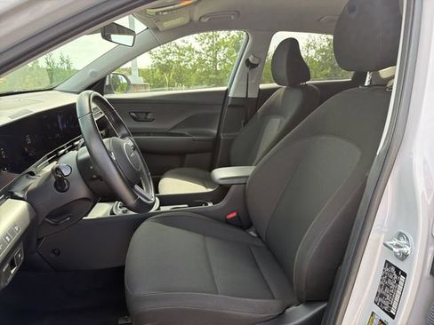 Used 2025 Hyundai Kona SEL AWD/4WD image 11