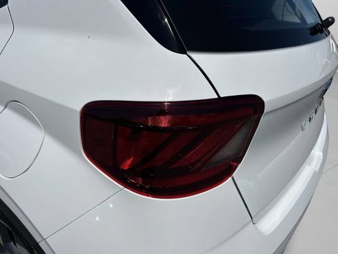 New 2026 Hyundai Venue SEL FWD image 35