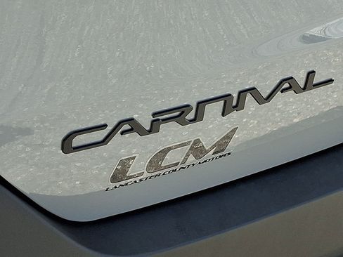 New 2026 Kia Carnival SX FWD image 21