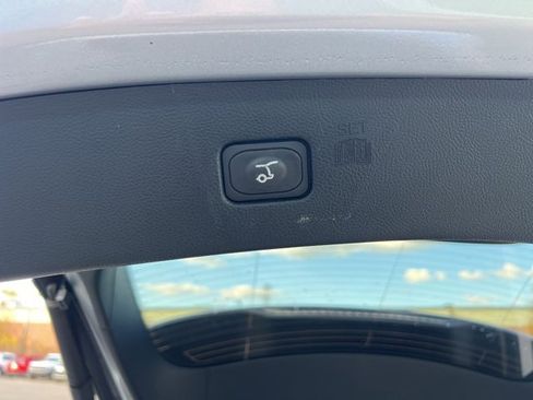 Certified 2022 Ford Edge SEL w/ Convenience Package image 16