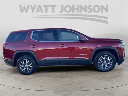 Used 2023 GMC Acadia SLE image 6