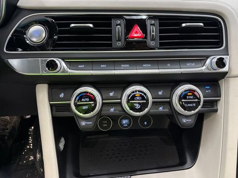 Used 2023 Genesis G70 3.3T w/ Sport Advanced Package AWD/4WD image 19